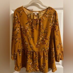 EUC Style and Co cute babydoll top. Size M